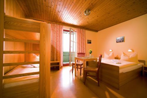 Hotel Jufa St. Martin Sankt Martin am Tennengebirge Habitación foto